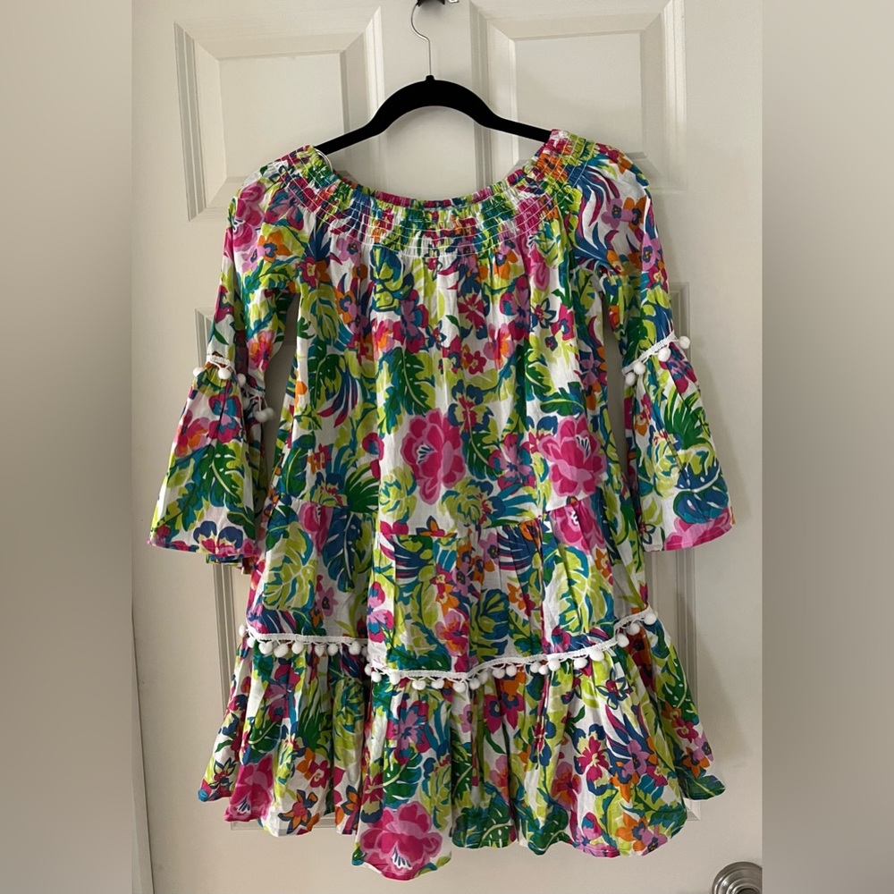 New TRUE DESTINATIONS Voile Floral Smocked
Coverup Tunic/Dress size XS vacation